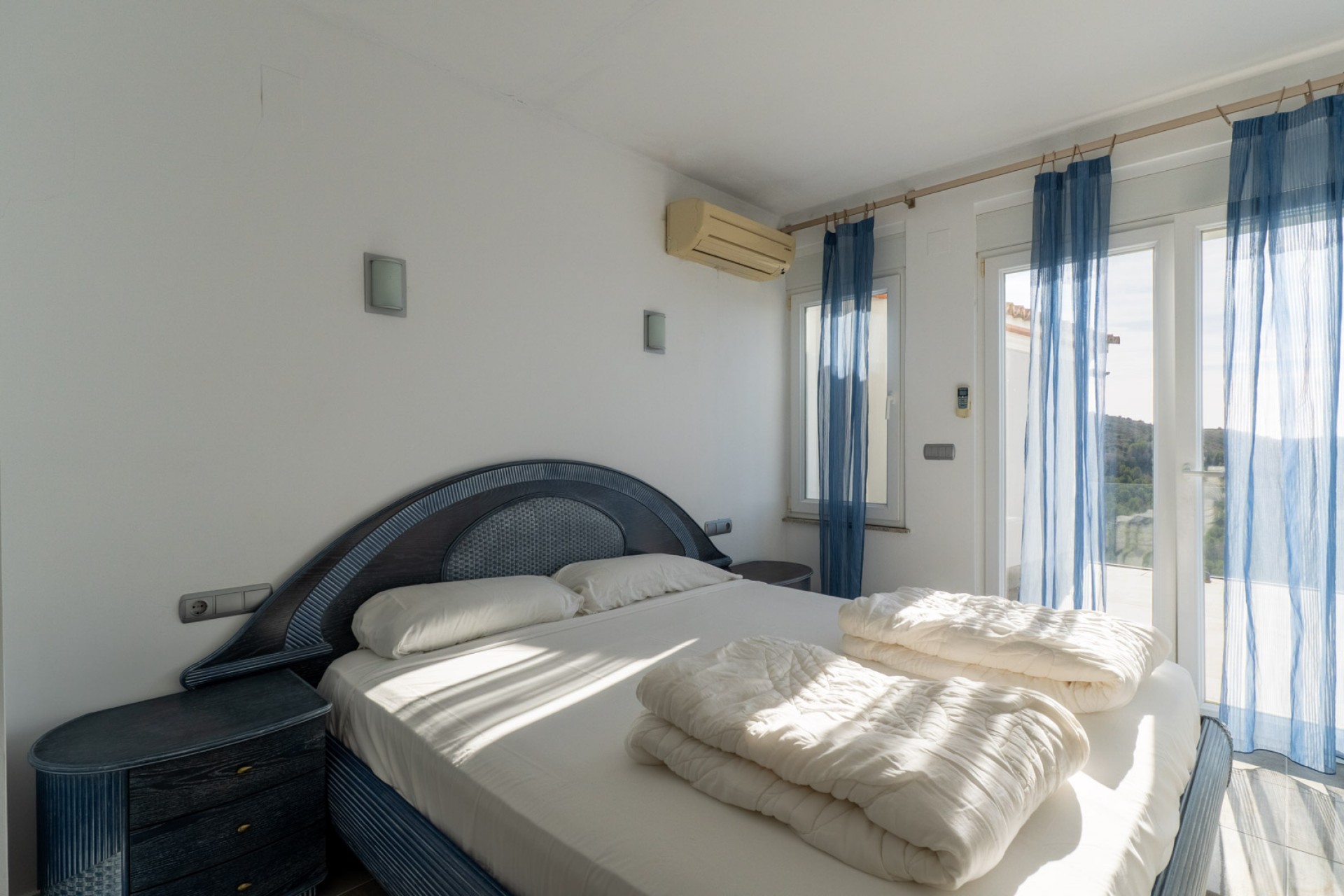 Sale - Villa -
Moraira