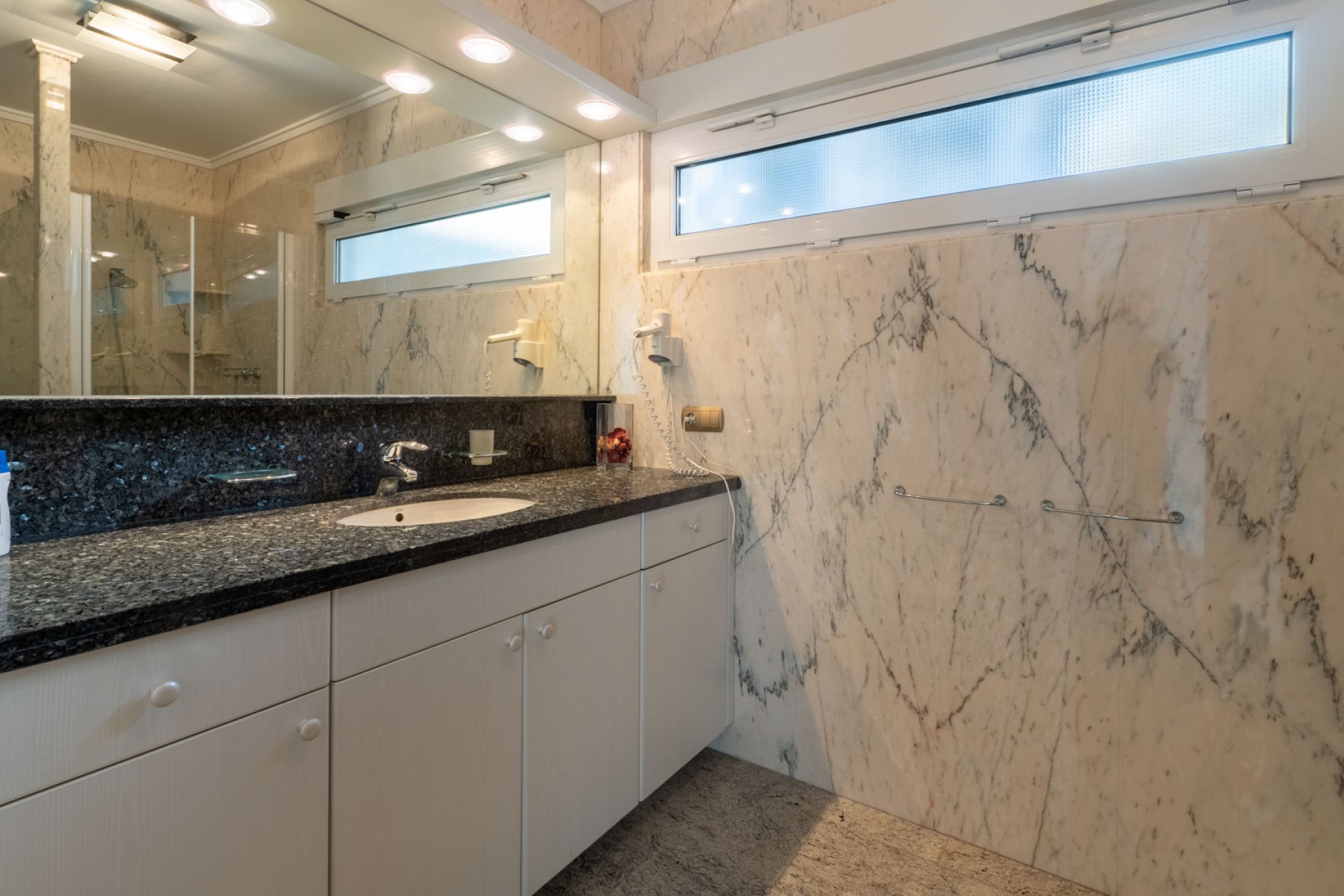 Sale - Villa -
Moraira