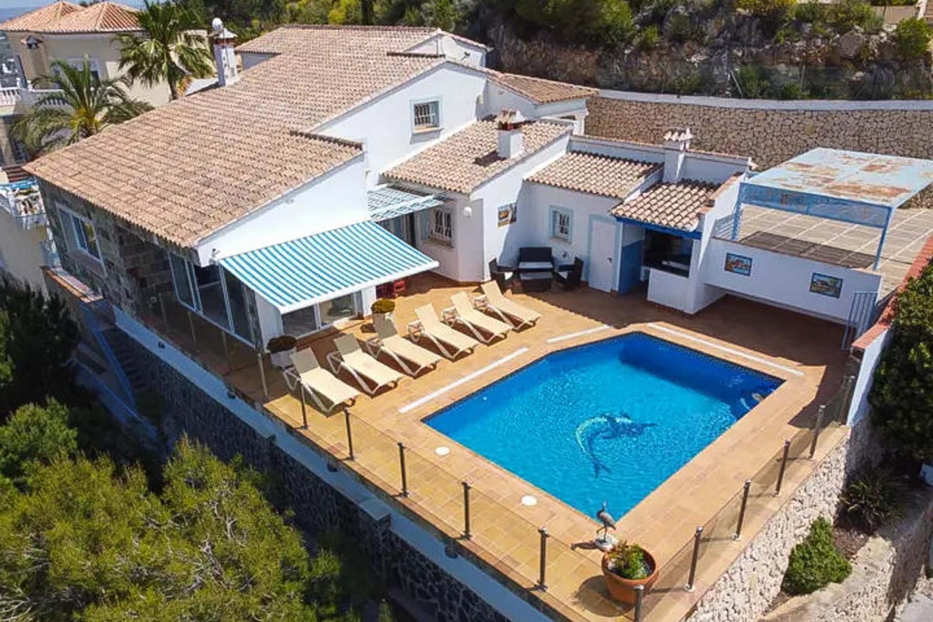 Sale - Villa -
Moraira