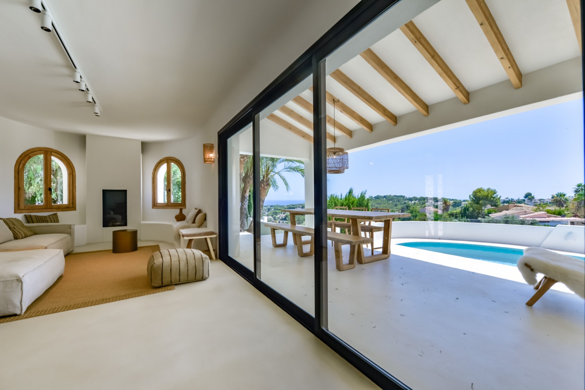 Sale - Villa -
Moraira
