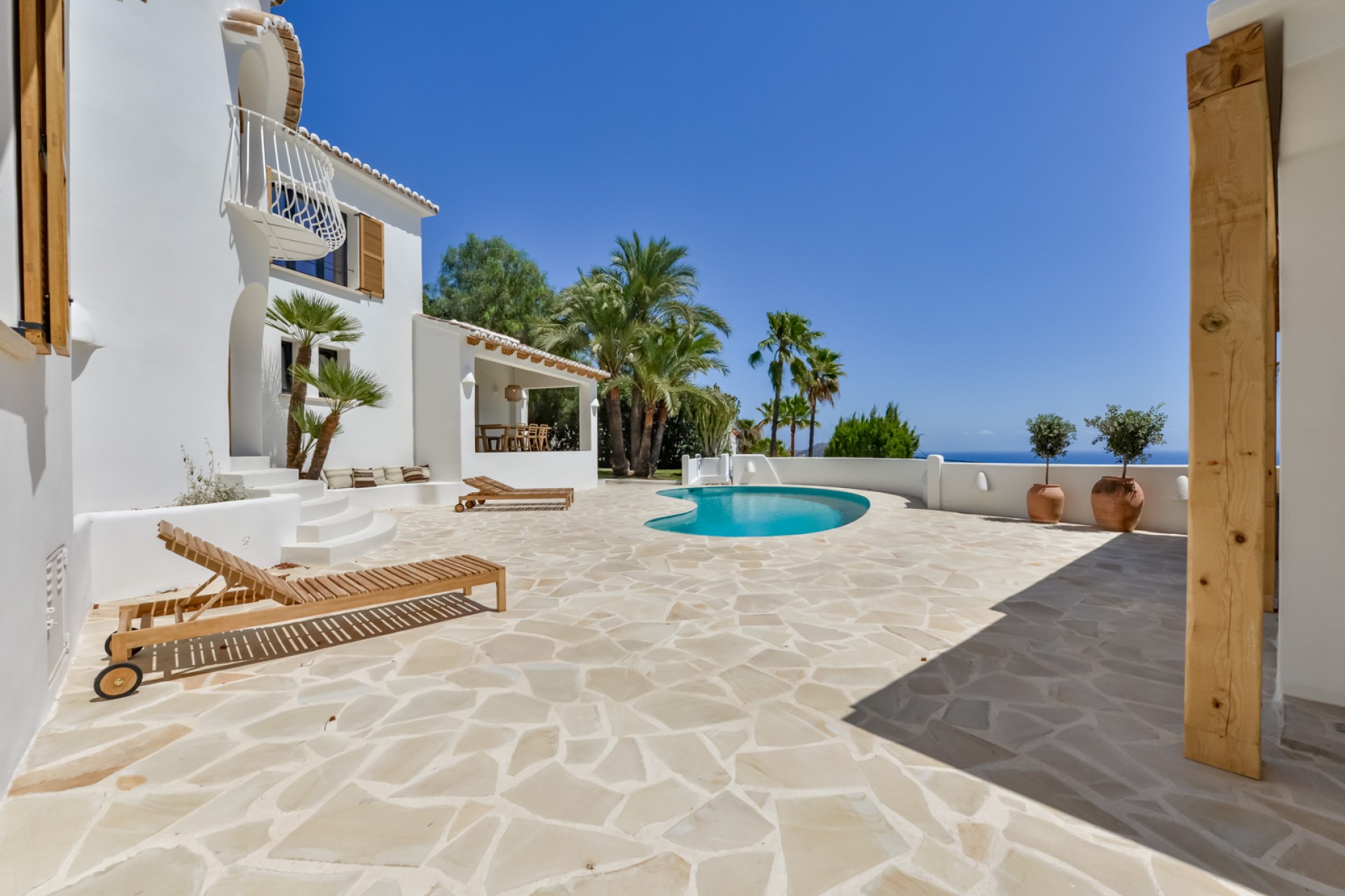 Sale - Villa -
Moraira