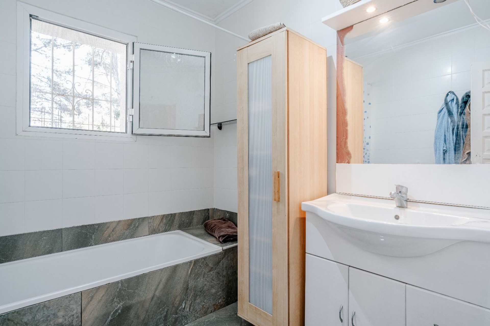 Sale - Villa -
Moraira