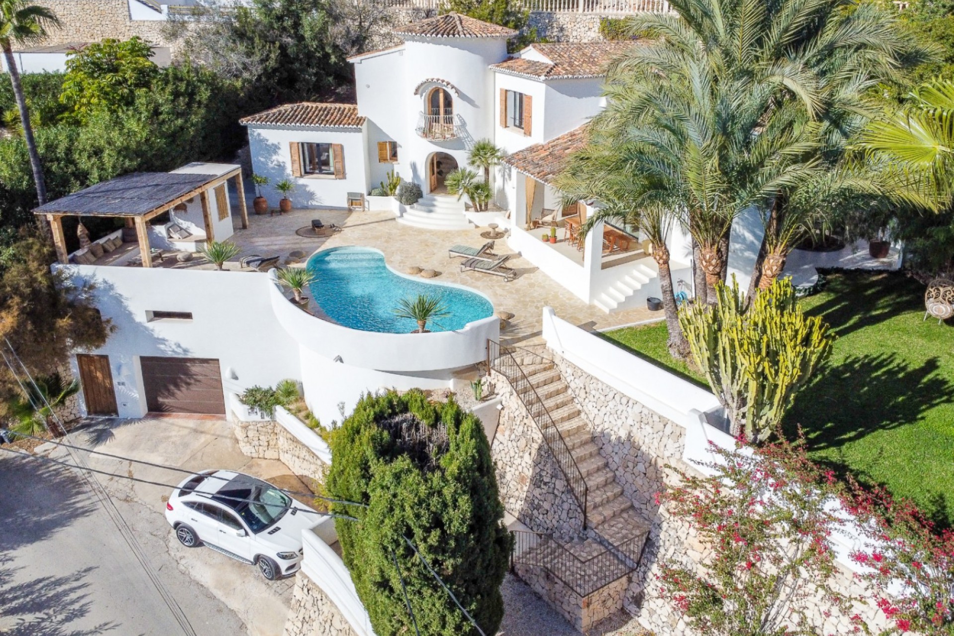 Sale - Villa -
Moraira