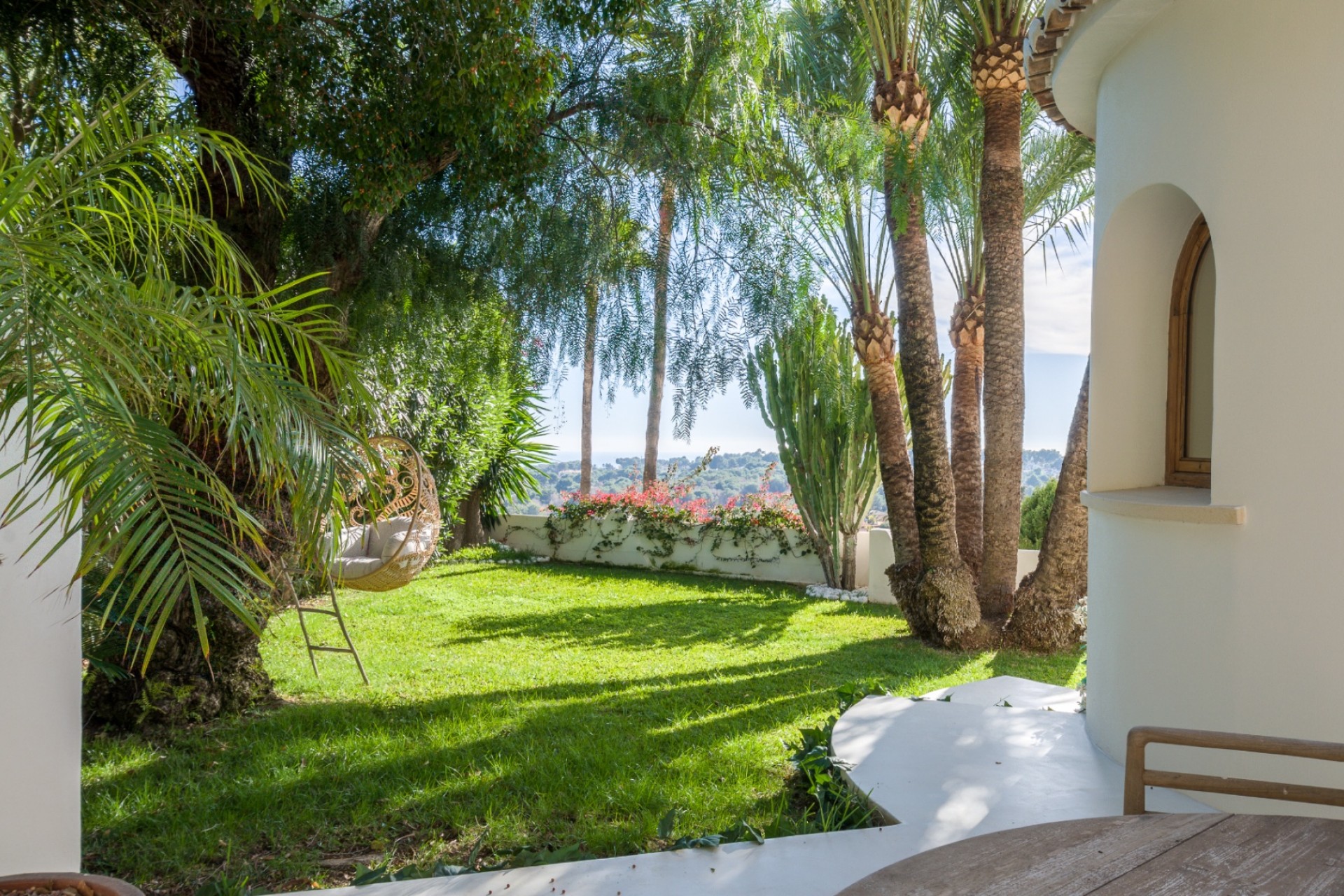 Sale - Villa -
Moraira