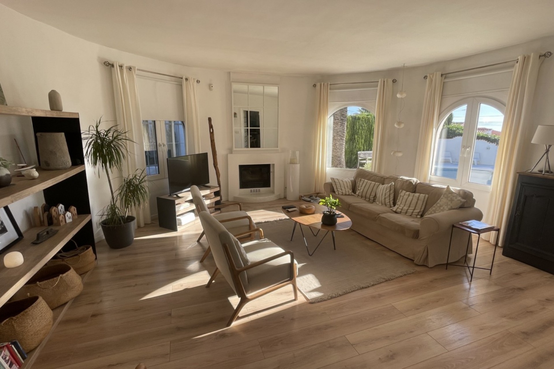 Sale - Villa -
Moraira