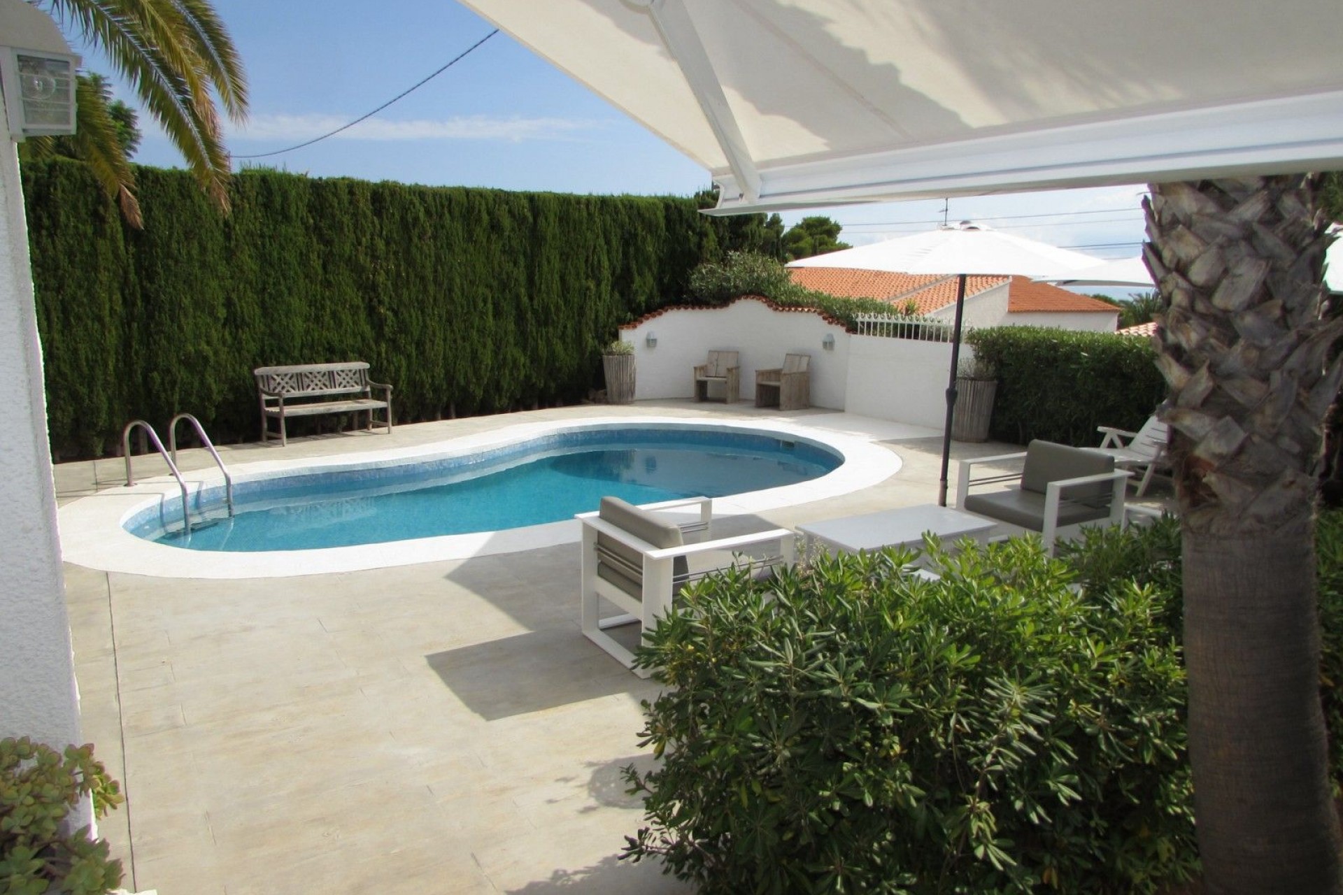 Sale - Villa -
Moraira
