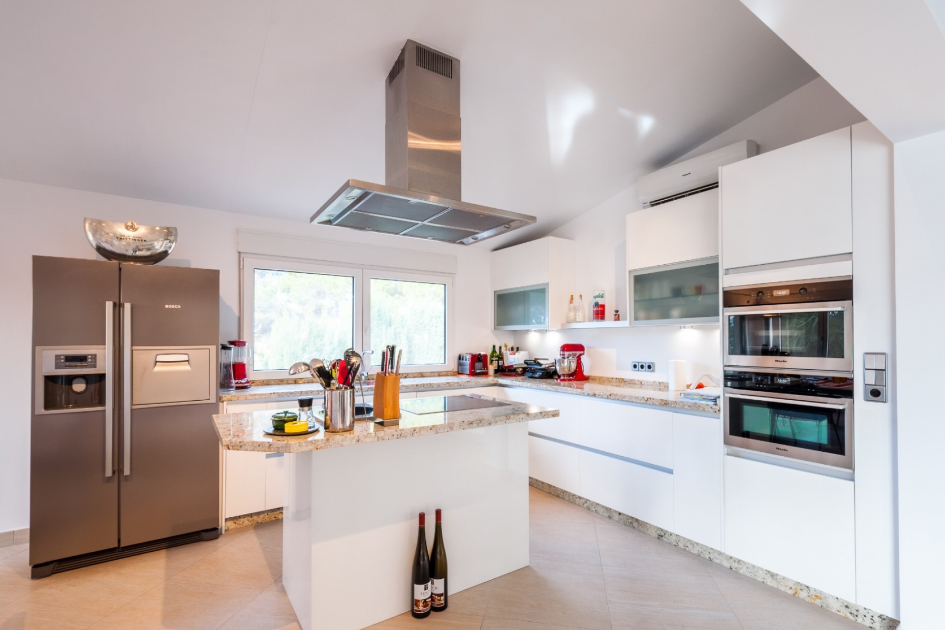 Sale - Villa -
Moraira