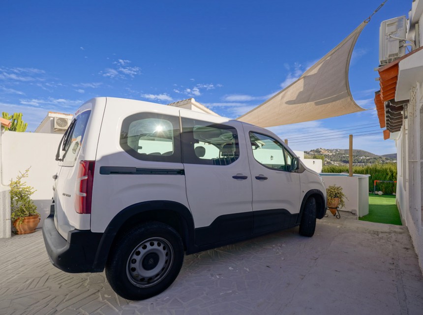 Sale - Villa -
Moraira