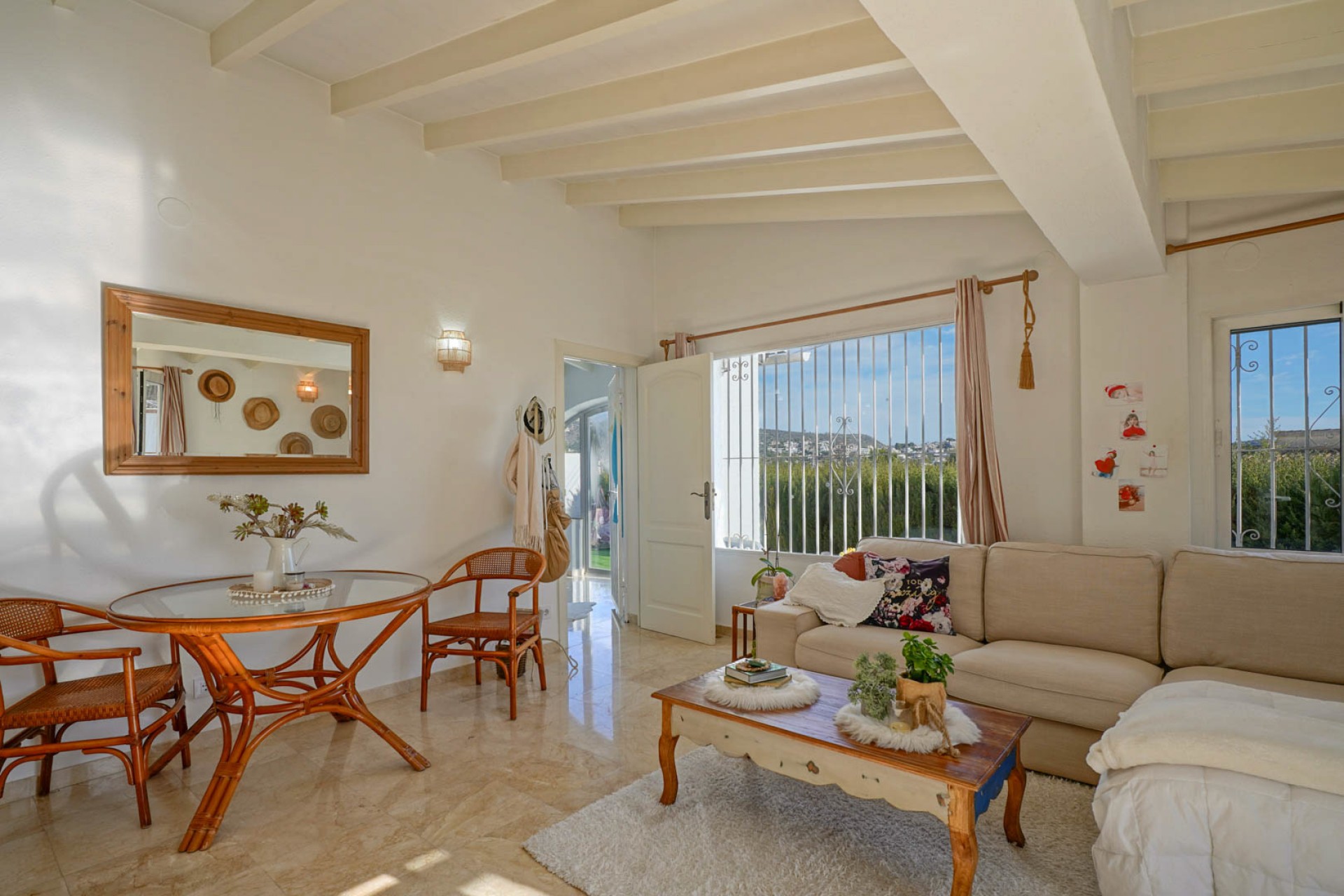 Sale - Villa -
Moraira