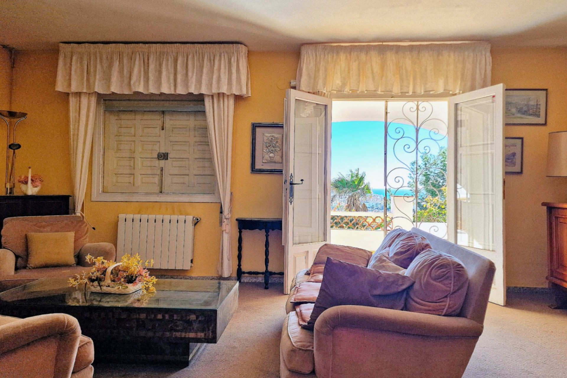 Sale - Villa -
Moraira