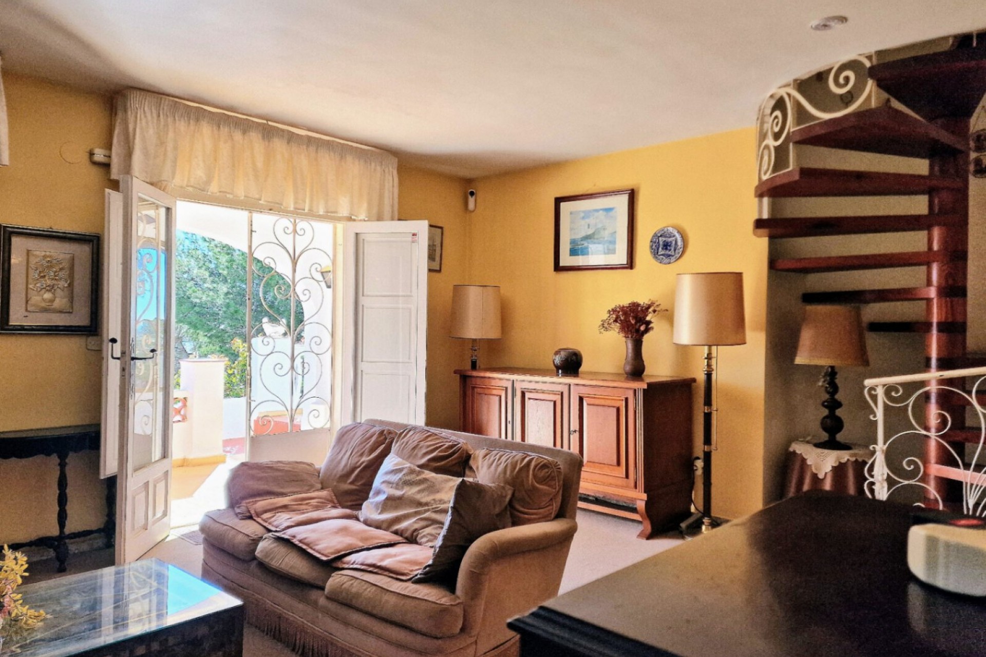 Sale - Villa -
Moraira