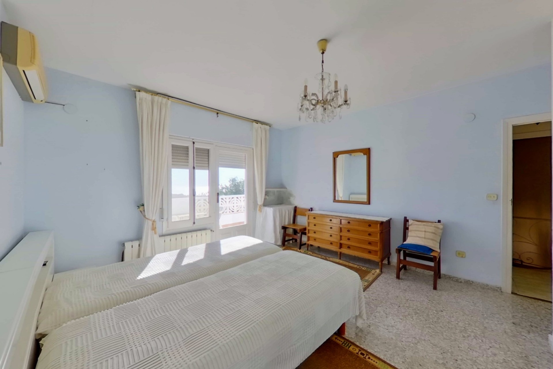 Sale - Villa -
Moraira