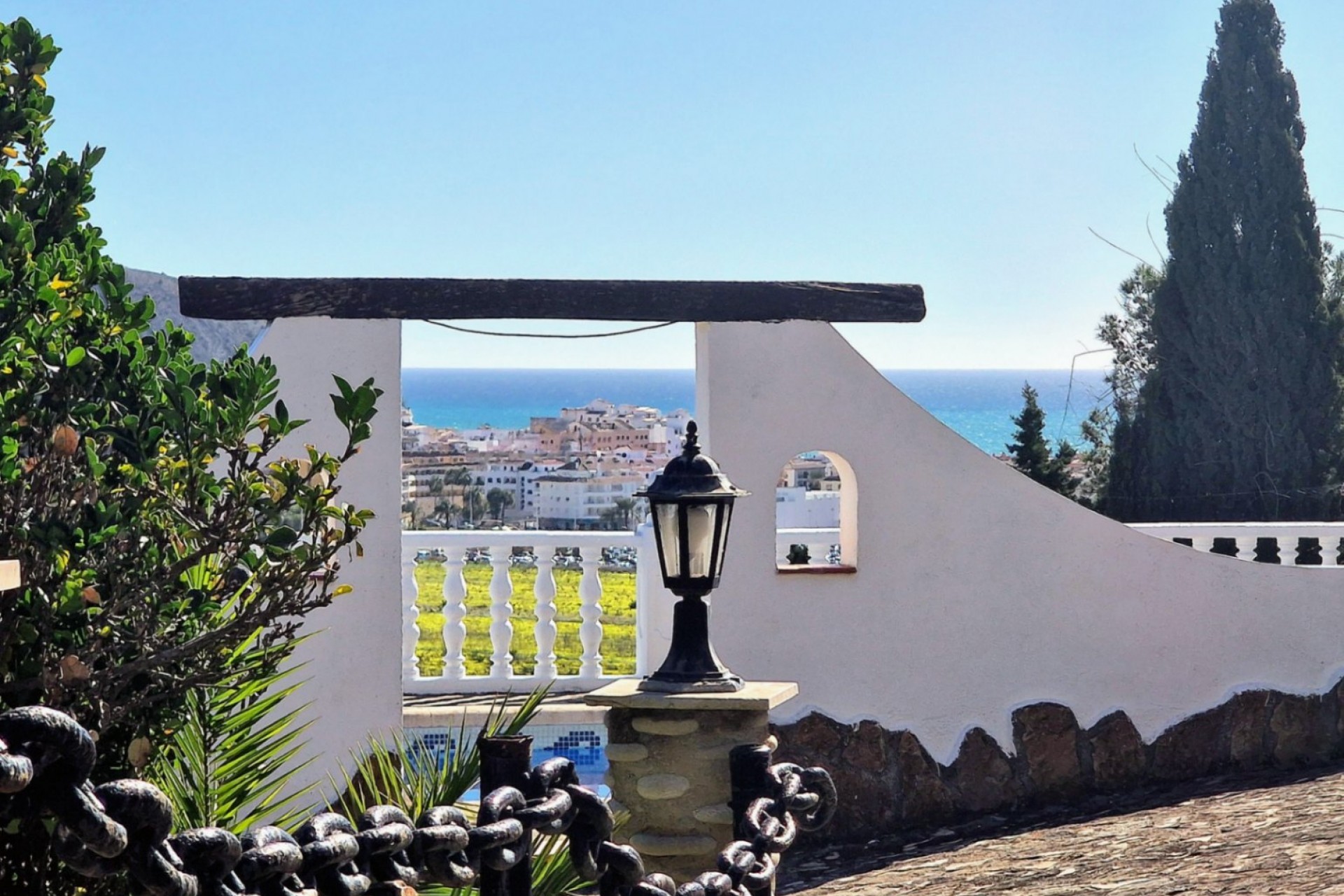 Sale - Villa -
Moraira