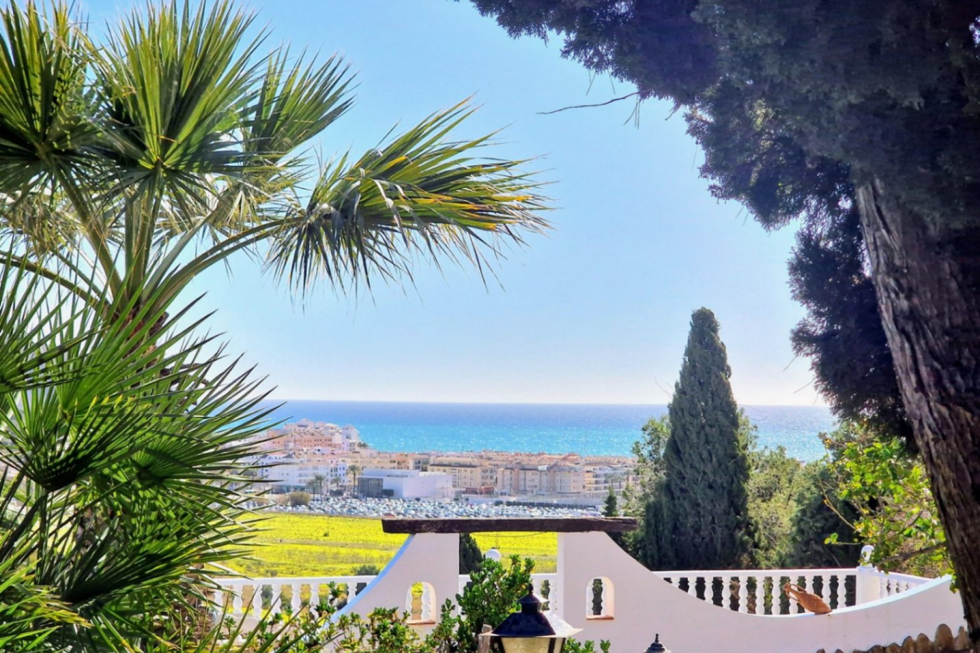 Sale - Villa -
Moraira