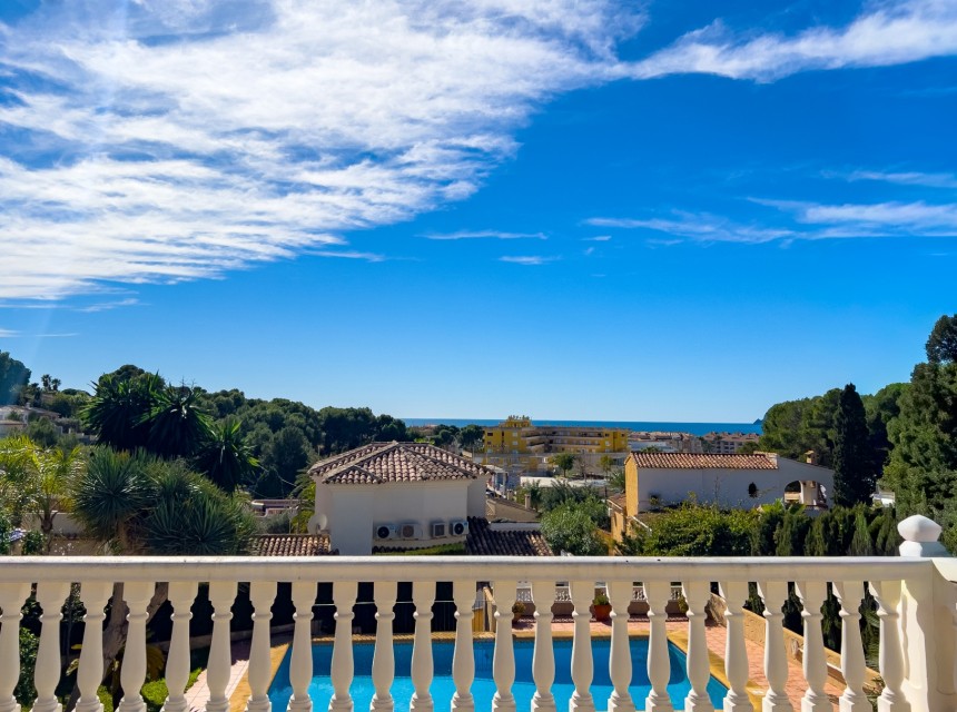 Sale - Villa -
Moraira