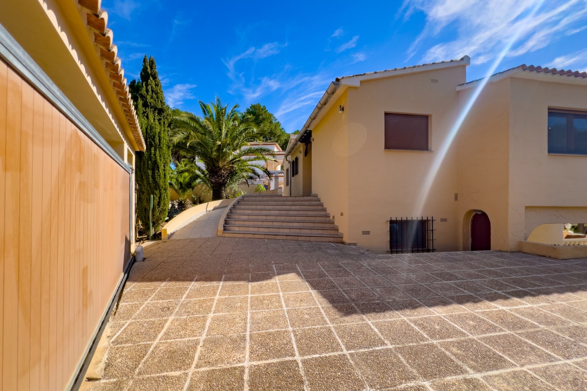 Sale - Villa -
Moraira