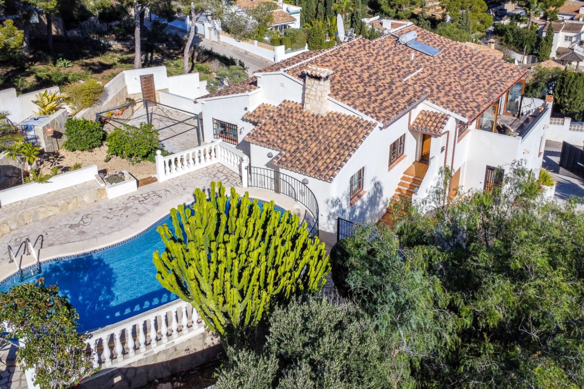 Sale - Villa -
Moraira