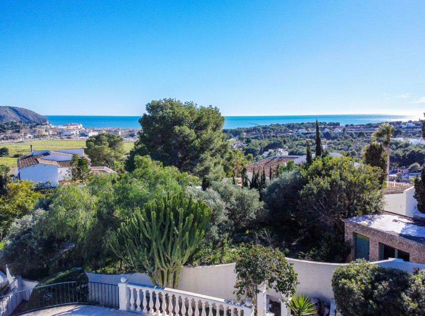 Sale - Villa -
Moraira