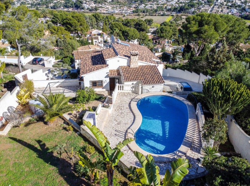 Sale - Villa -
Moraira