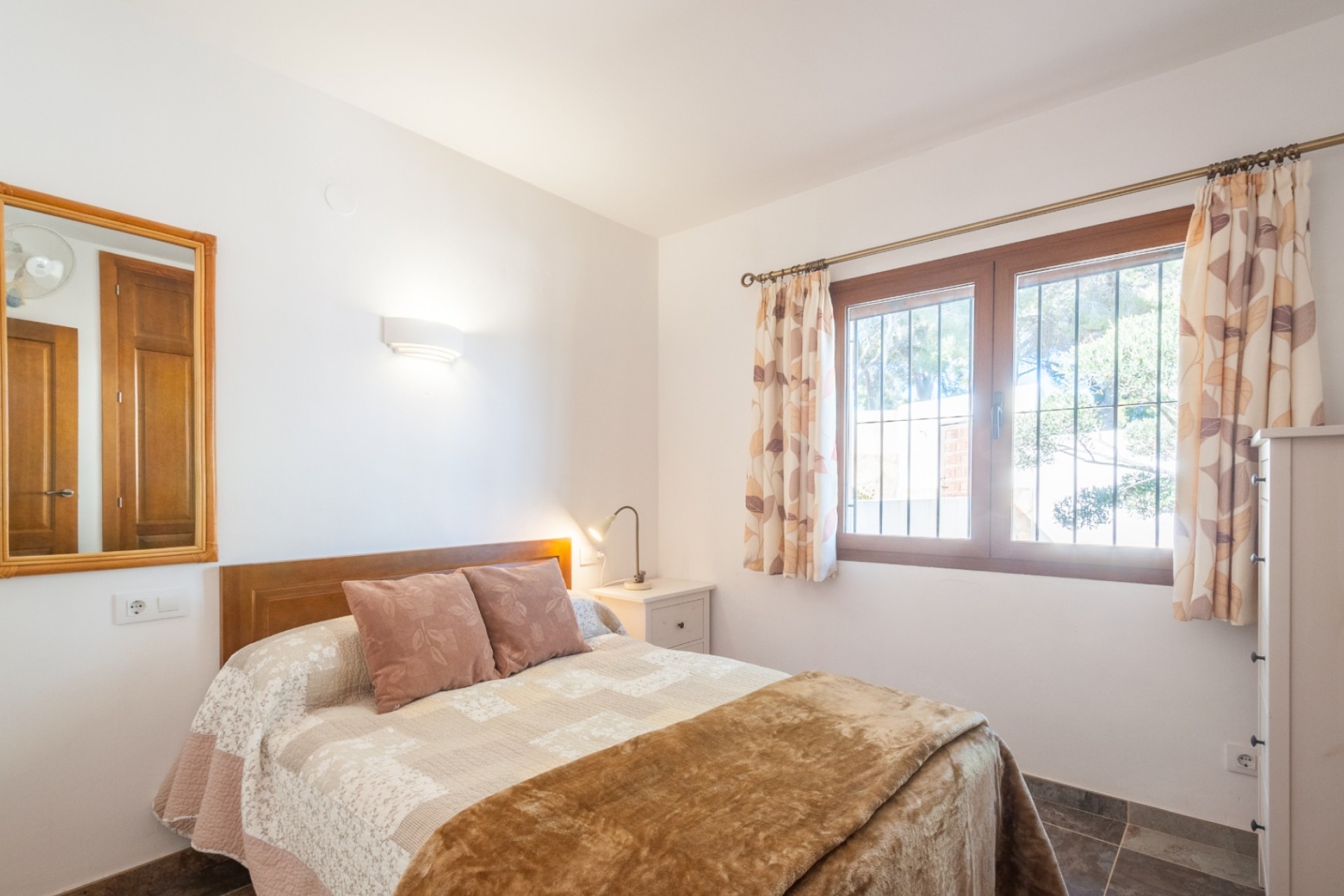 Sale - Villa -
Moraira