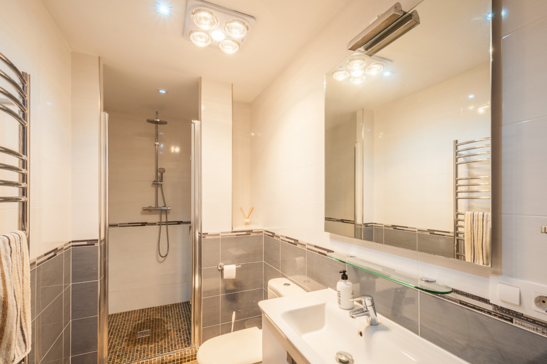 Sale - Villa -
Moraira