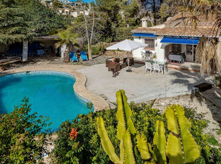 Sale - Villa -
Moraira