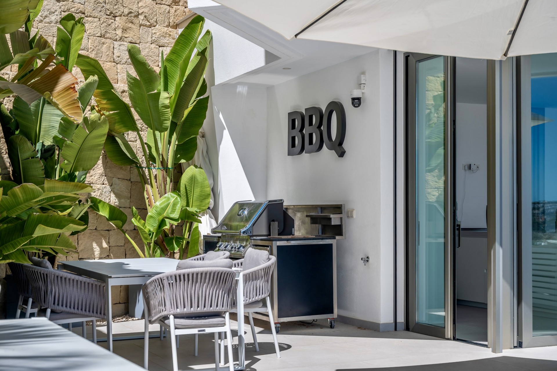 Sale - Villa -
Moraira