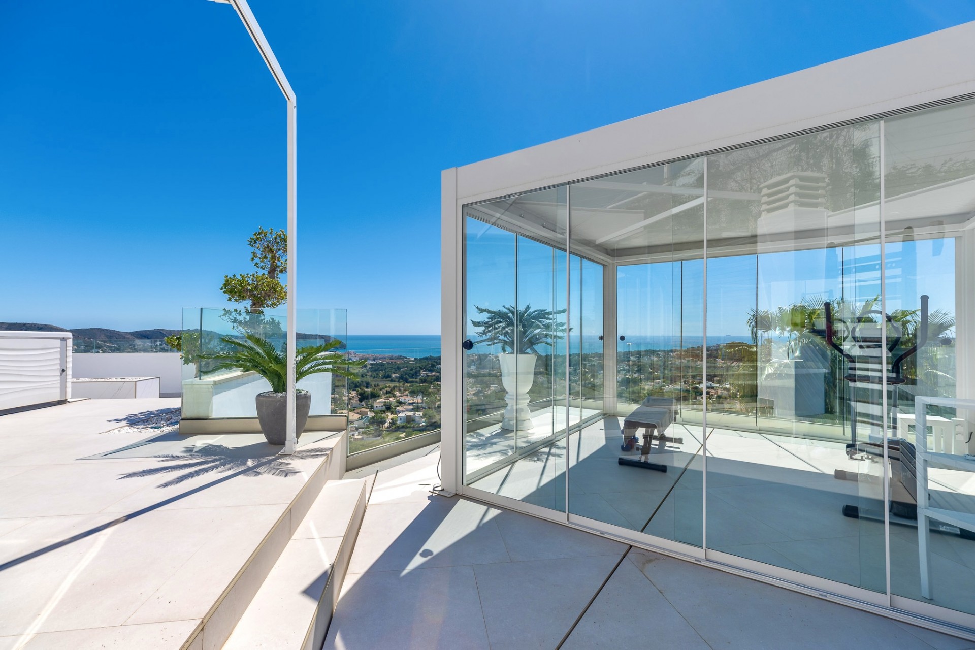 Sale - Villa -
Moraira