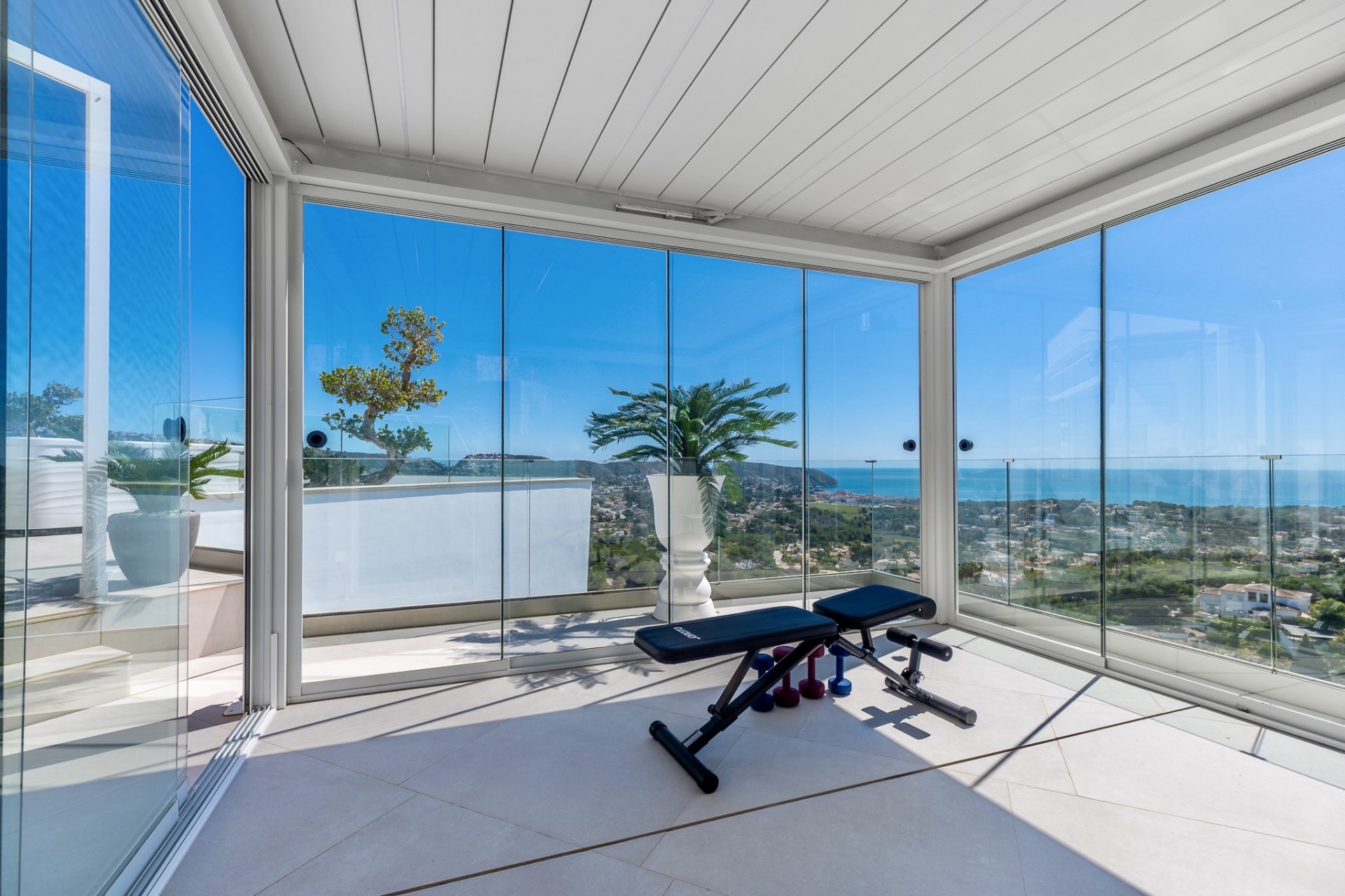 Sale - Villa -
Moraira