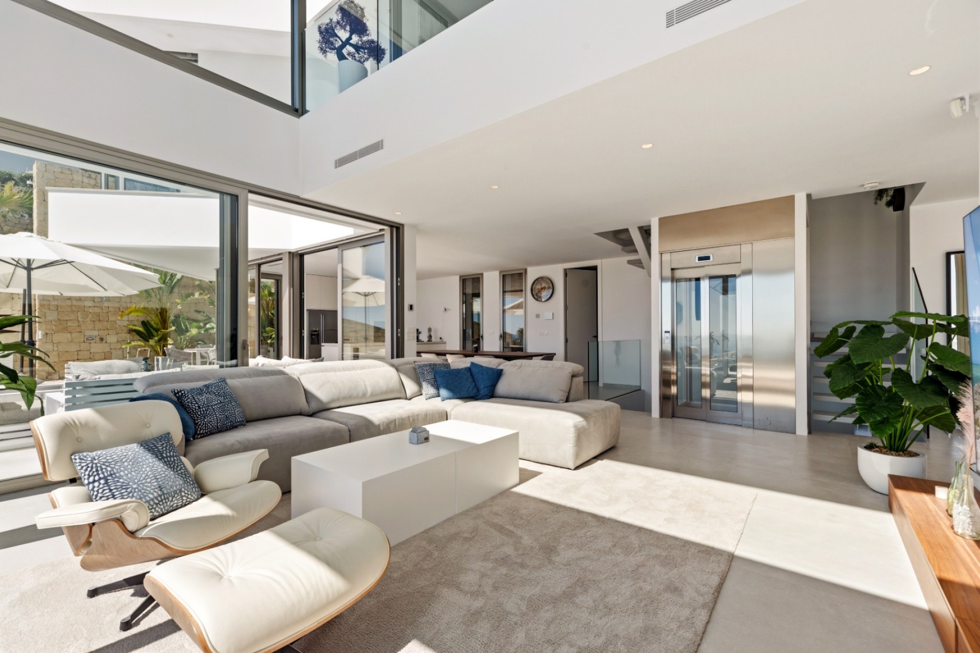 Sale - Villa -
Moraira