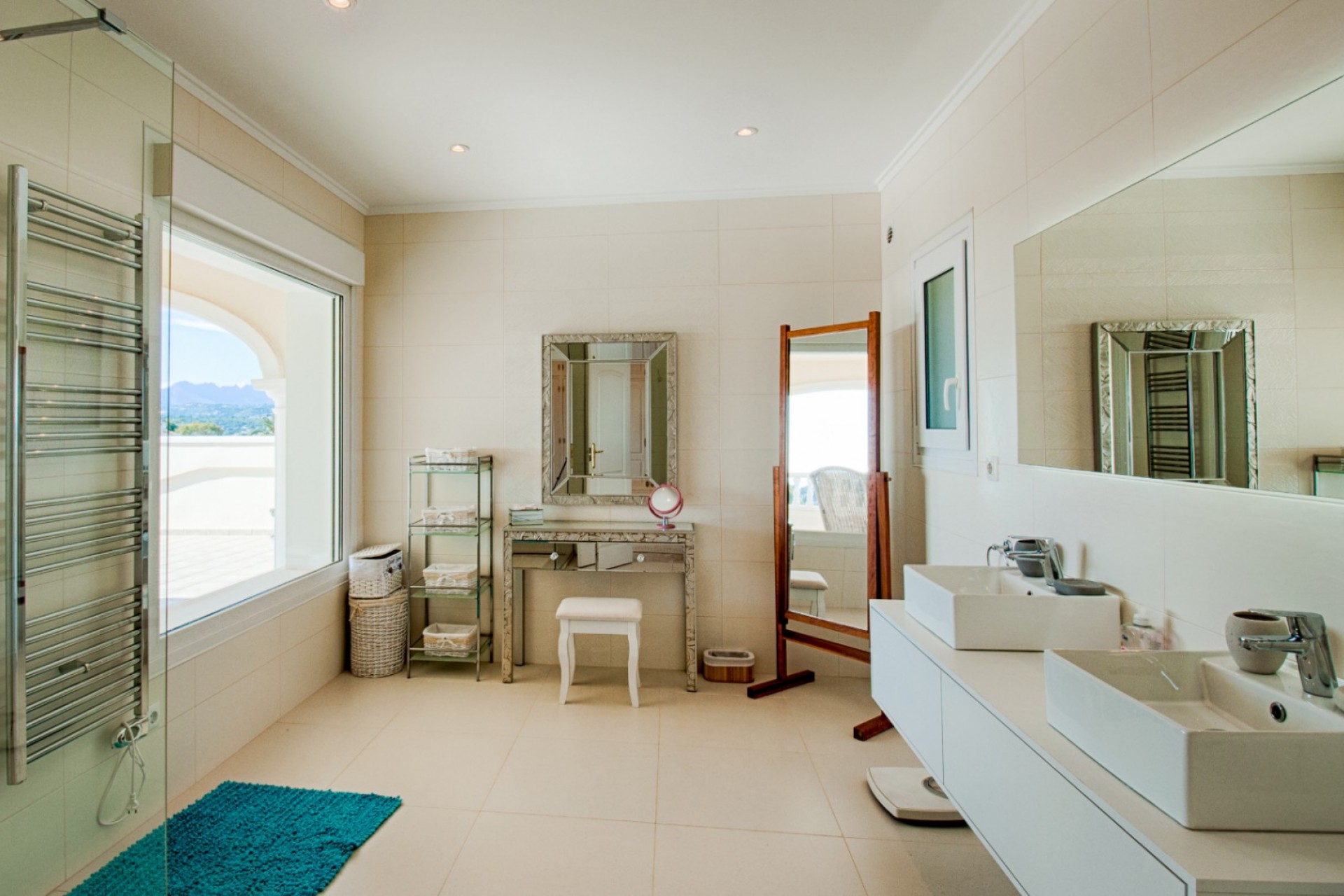 Sale - Villa -
Moraira