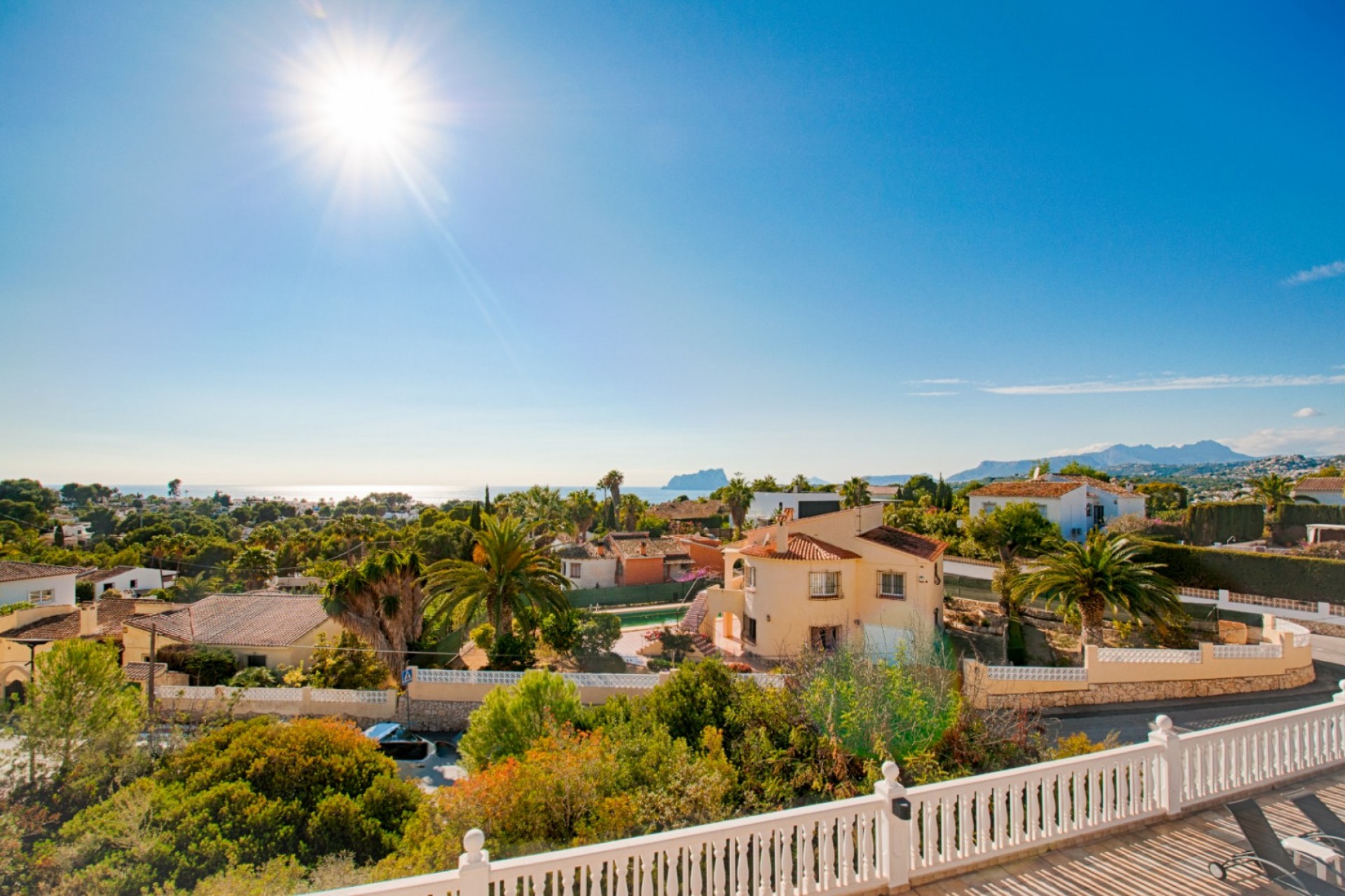 Sale - Villa -
Moraira