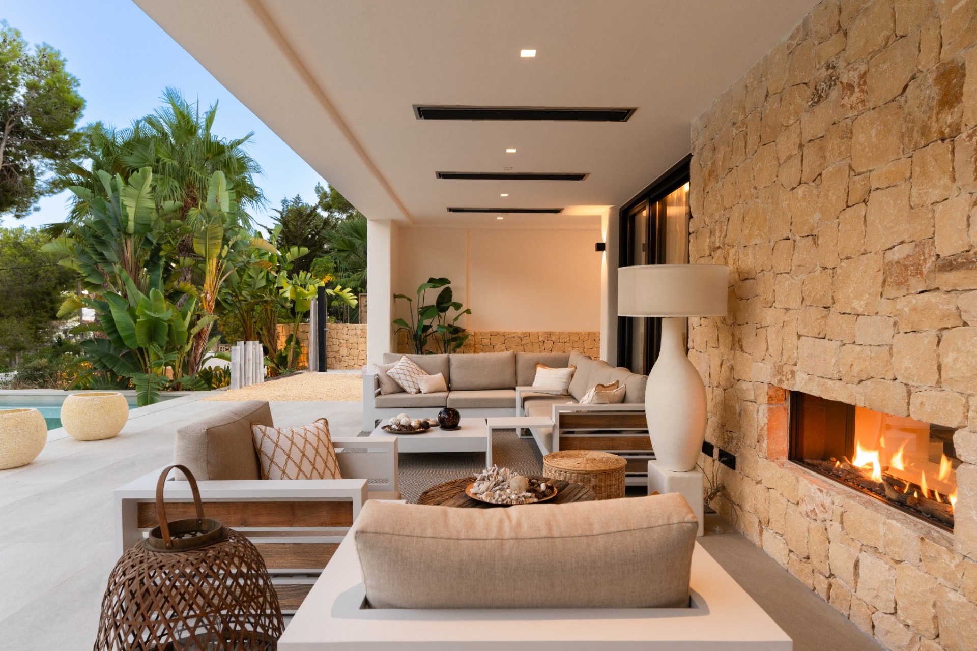 Sale - Villa -
Moraira