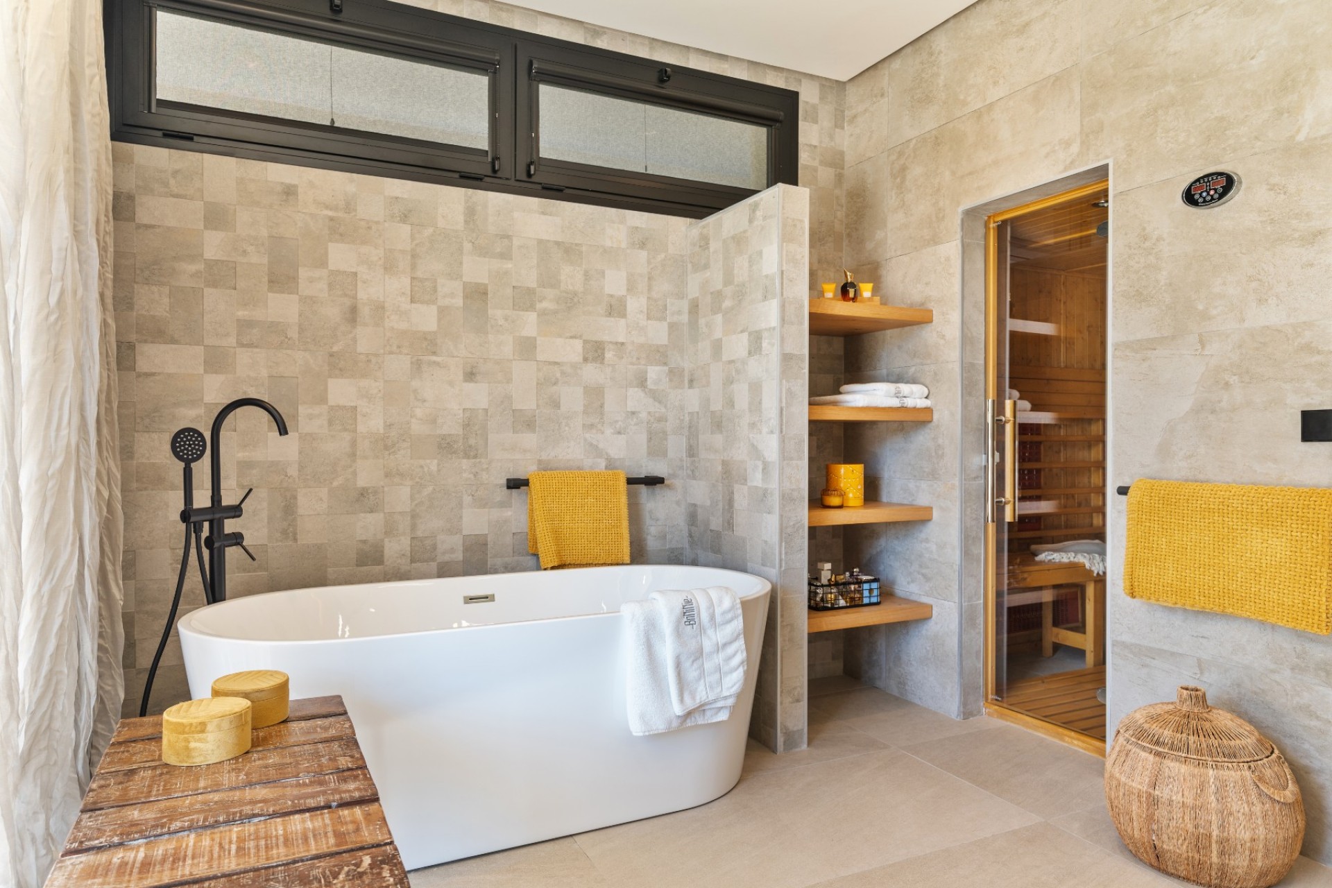 Sale - Villa -
Moraira
