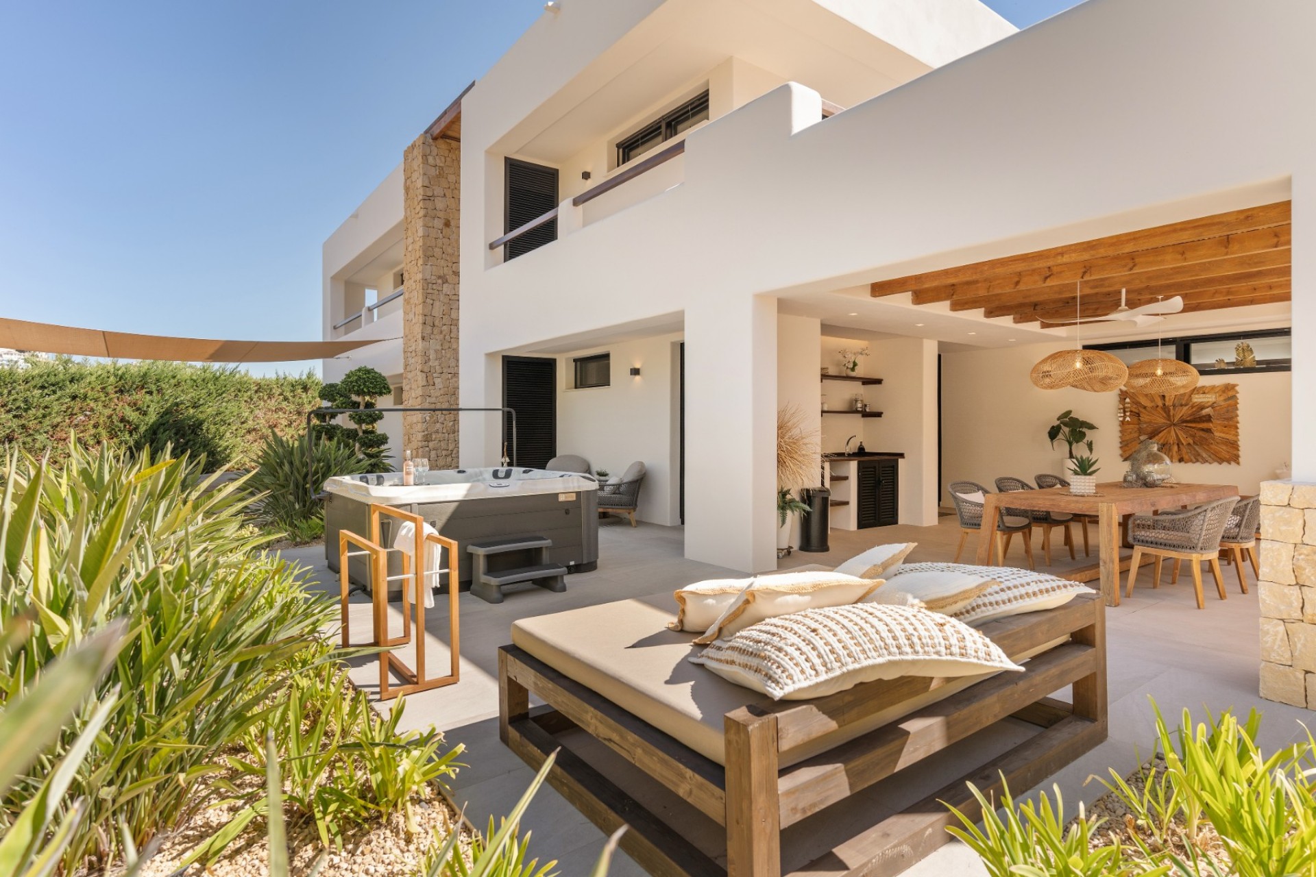 Sale - Villa -
Moraira