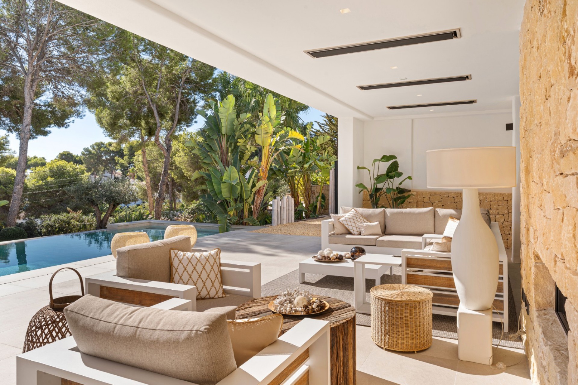 Sale - Villa -
Moraira