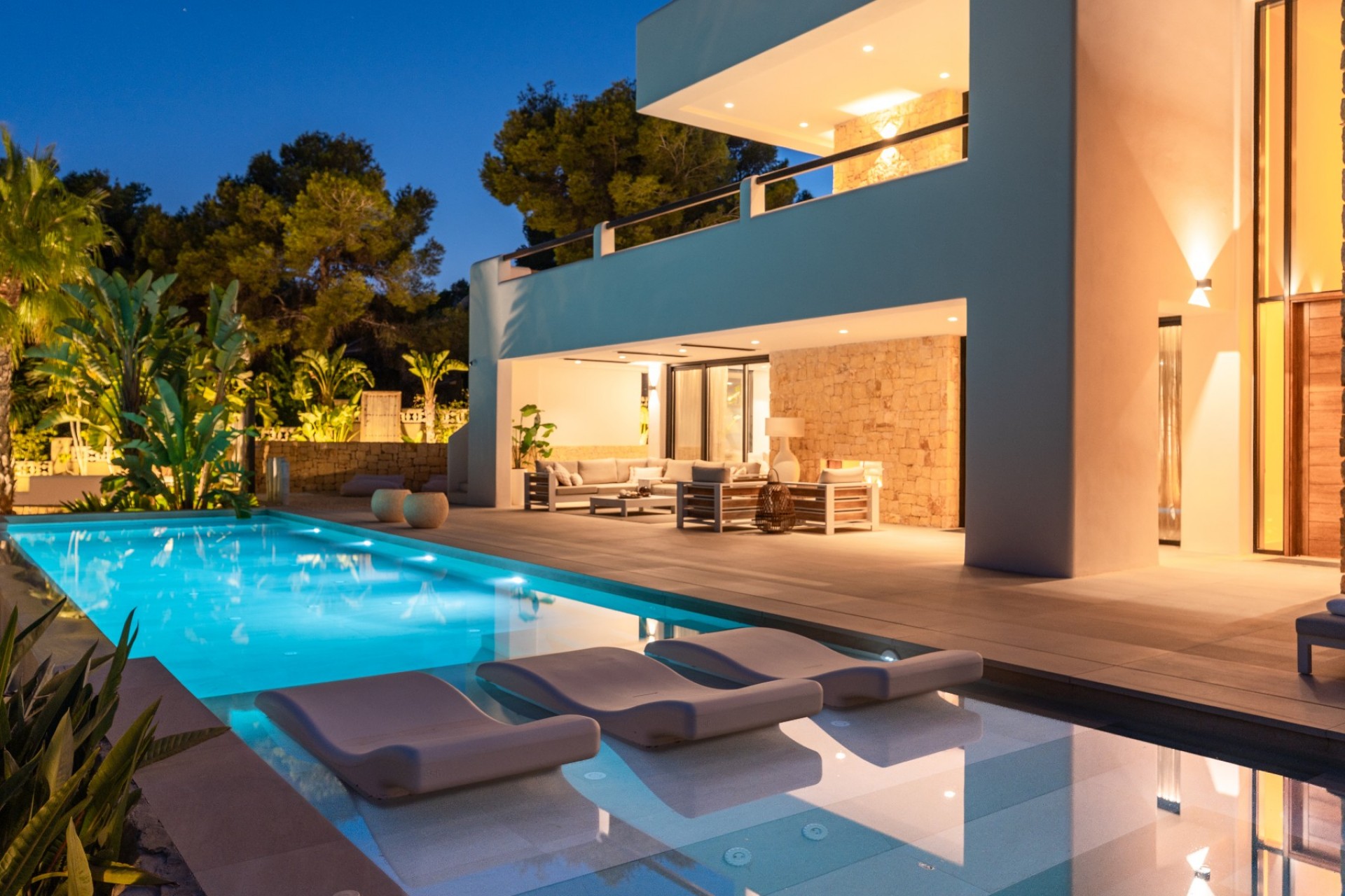 Sale - Villa -
Moraira