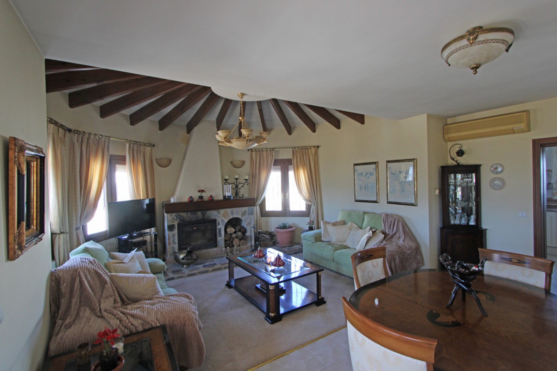 Sale - Villa -
Murla