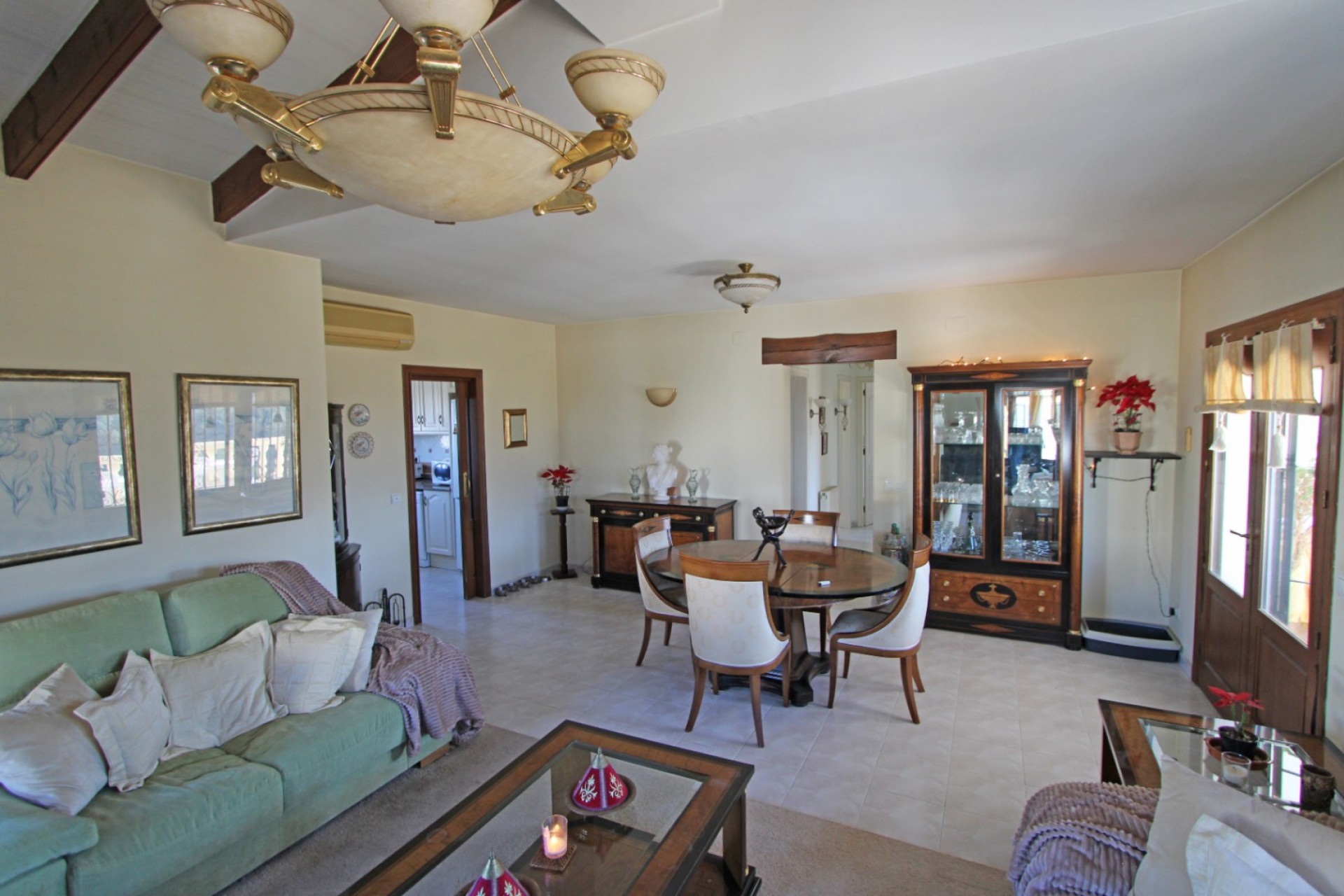 Sale - Villa -
Murla