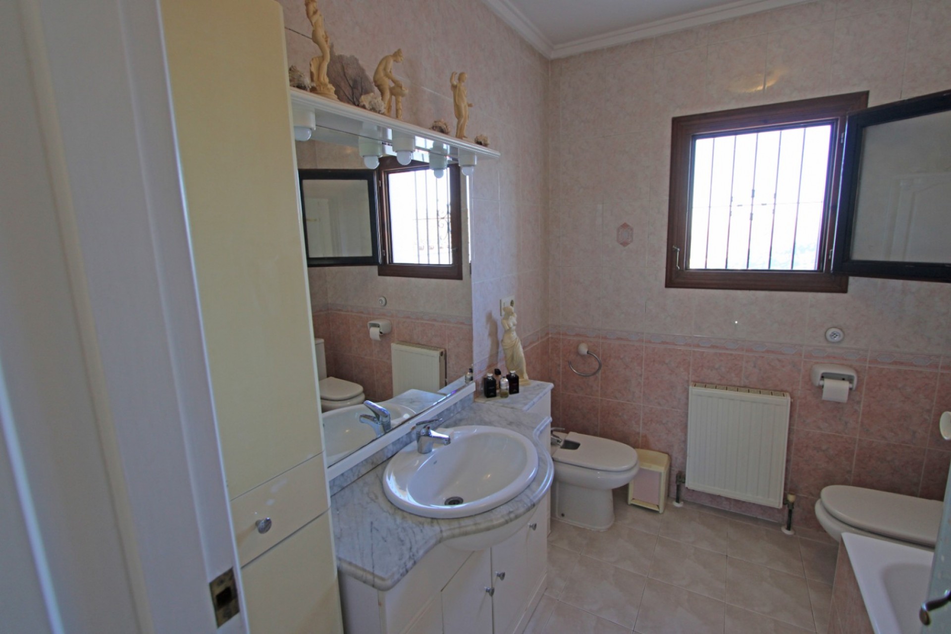 Sale - Villa -
Murla