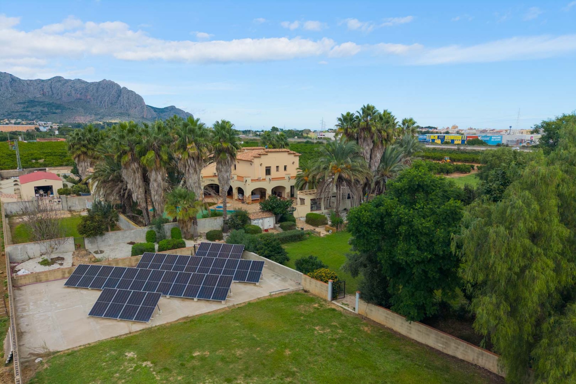 Sale - Villa -
Ondara