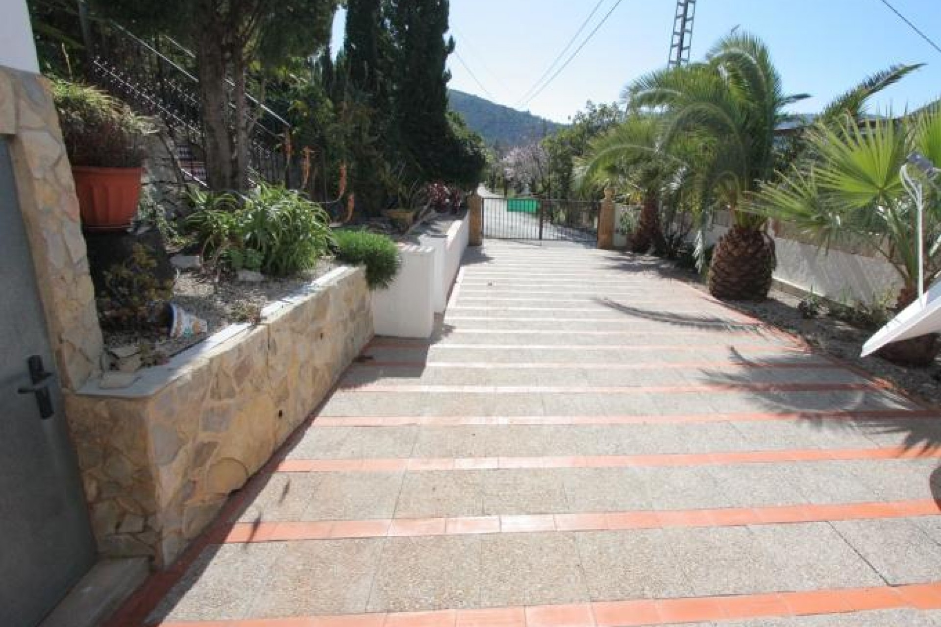Sale - Villa -
Orba