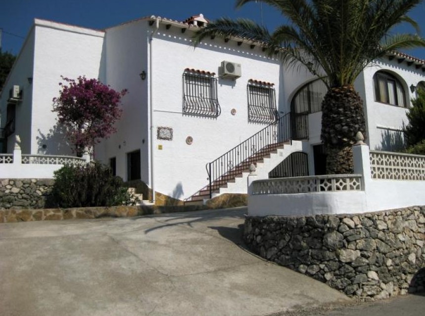 Sale - Villa -
Orba