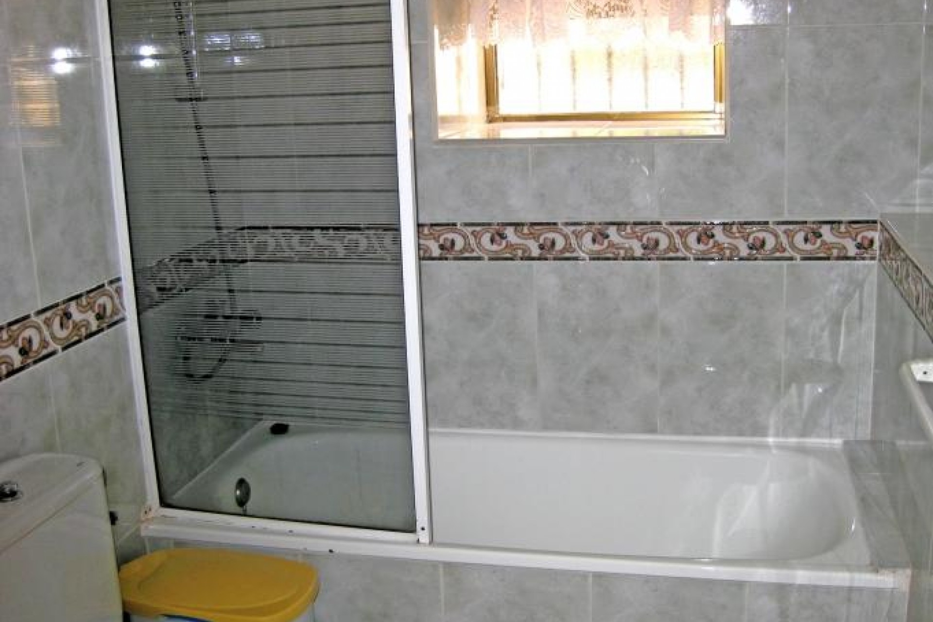 Sale - Villa -
Orba