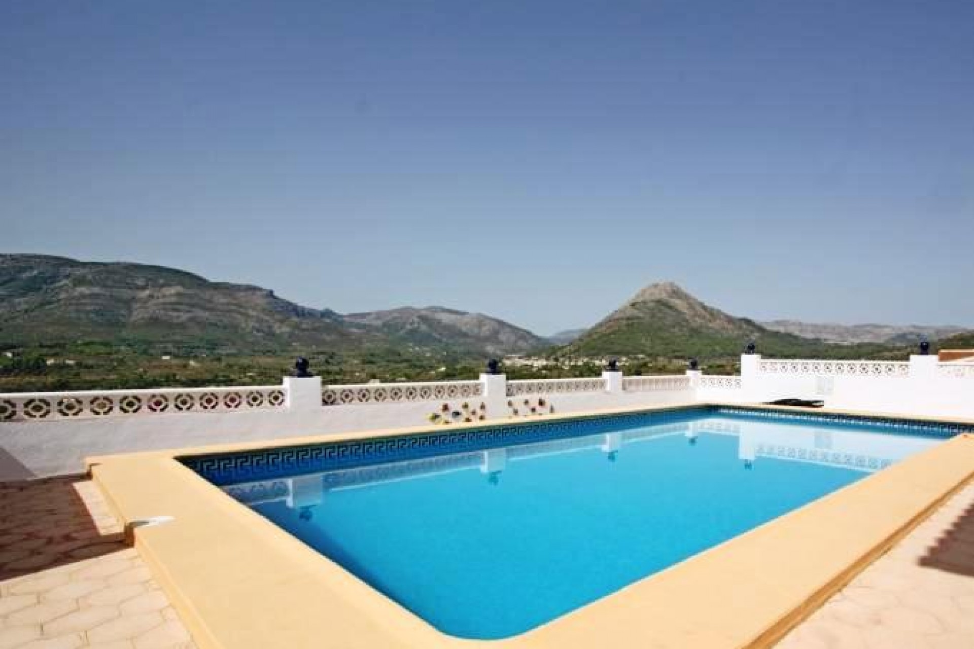 Sale - Villa -
Orba