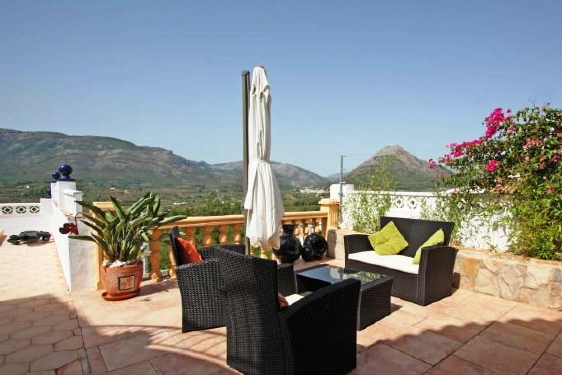 Sale - Villa -
Orba