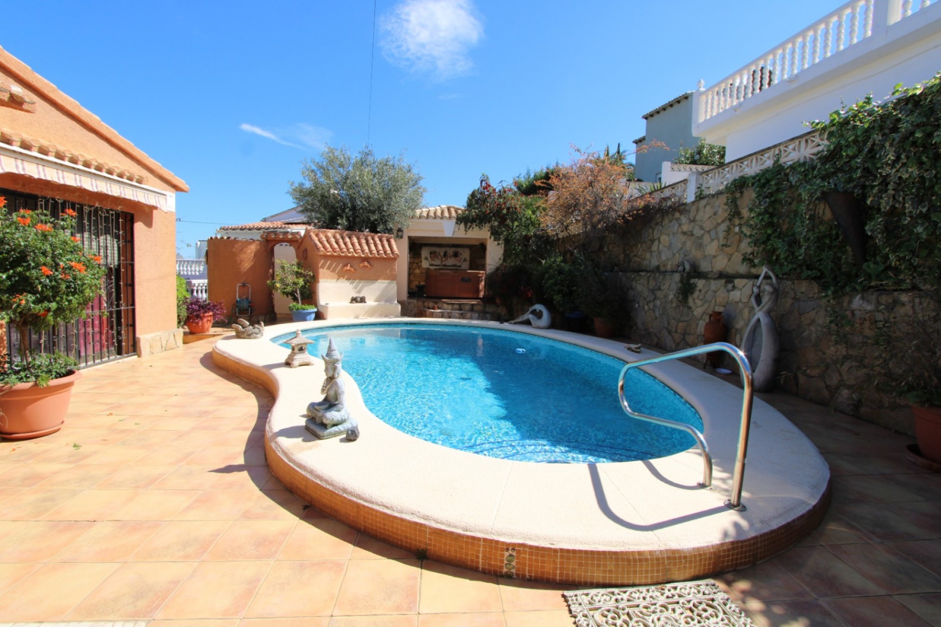 Sale - Villa -
Orba