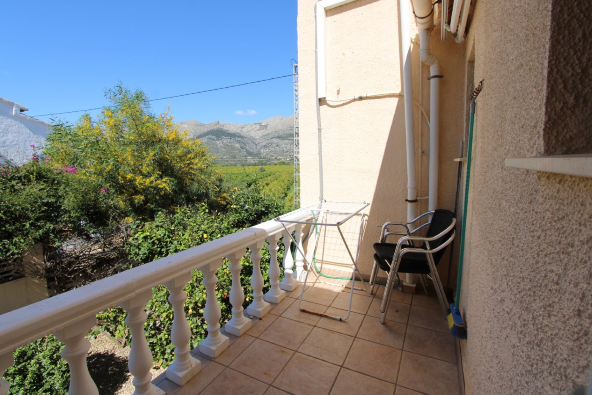 Sale - Villa -
Orba
