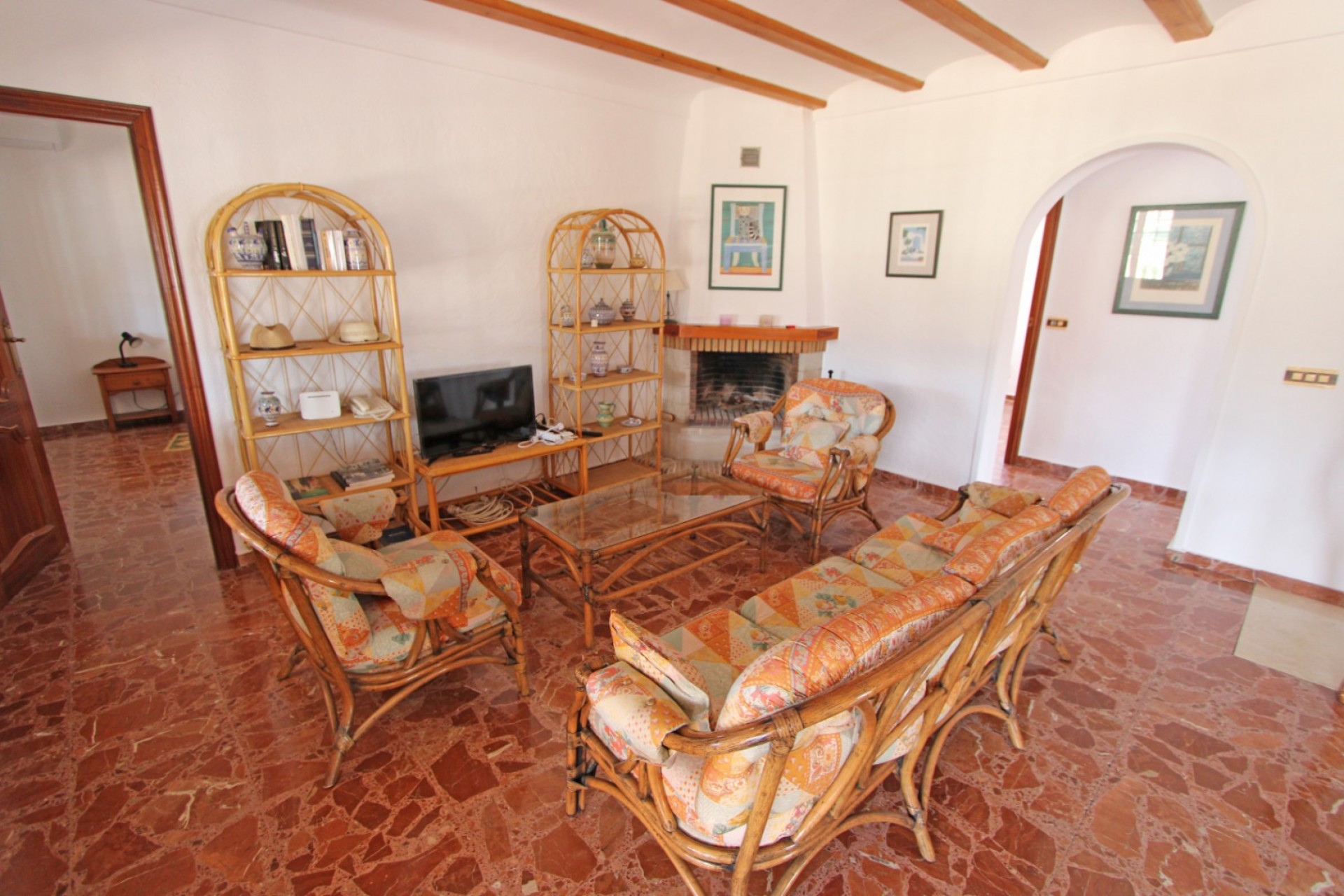 Sale - Villa -
Orba