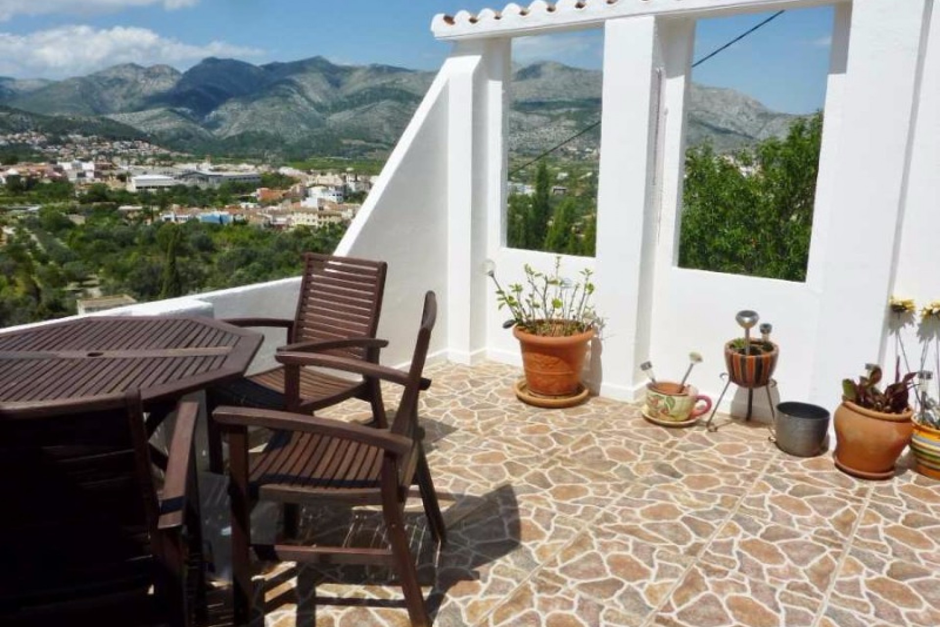 Sale - Villa -
Orba